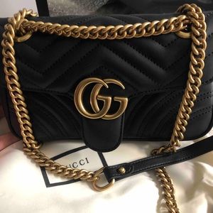 Gucci GG Black Marmont small matelassé shoulder bag